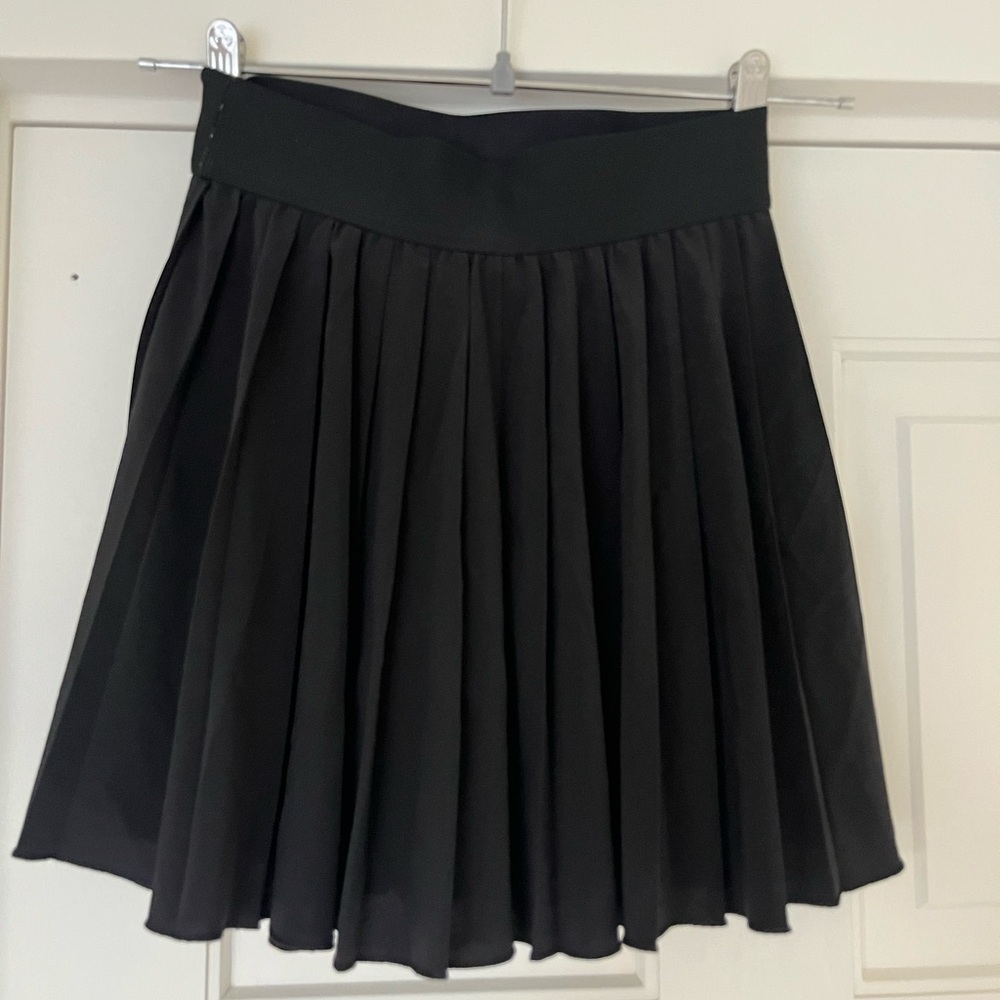 Aritzia Tna Tennis Pleated Micro Skirt Built-In Shorts Black Womens XXS